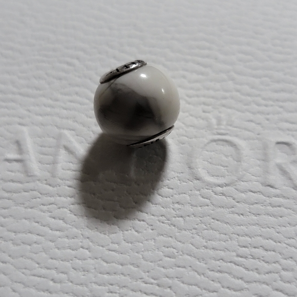 Essence positivity - Picture 1 of 2